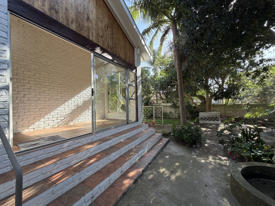 4 Bedroom Property for Sale in Ferreira Town Eastern Cape
